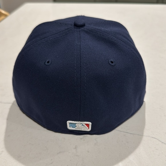 Chicago Cubs New Era Navy/Light Blue 2021 City Connect 59FIFTY Fitted Hat 7 1/8 - Picture 3 of 6